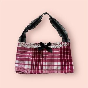 Elegant Plaid Shoulder Bag with Black Bow
